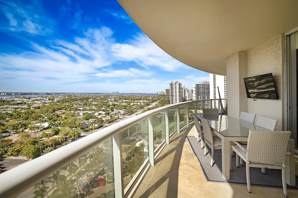 2700 Ocean Drive #1006b Riviera Beach, FL 33404