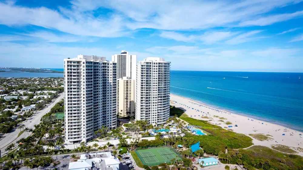 2700 Ocean Drive #1006b Riviera Beach, FL 33404