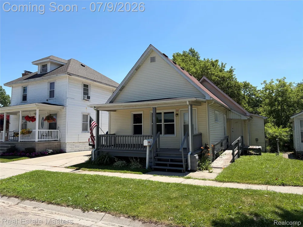 1016 Gillett Street Port Huron City, MI 48060
