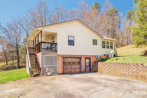 216 Pickens Road