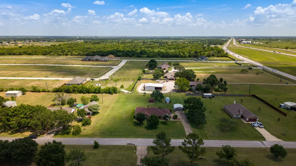 5900 Priscilla Lane Kaufman, TX 75142