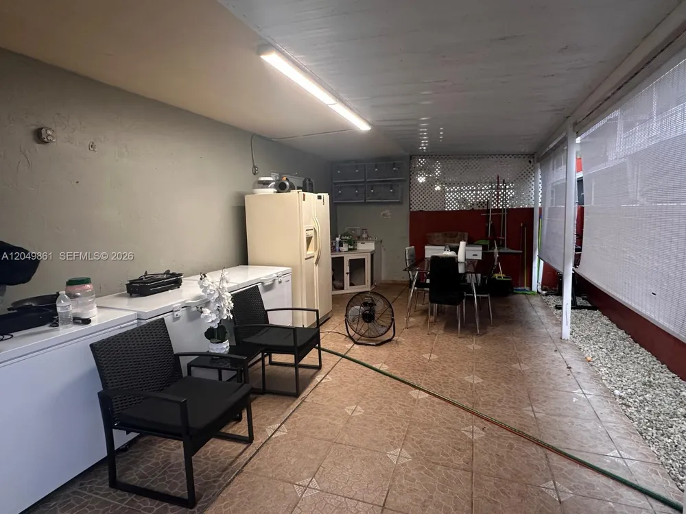 11053 W Okeechobee Rd #102 Hialeah Gardens, FL 33018