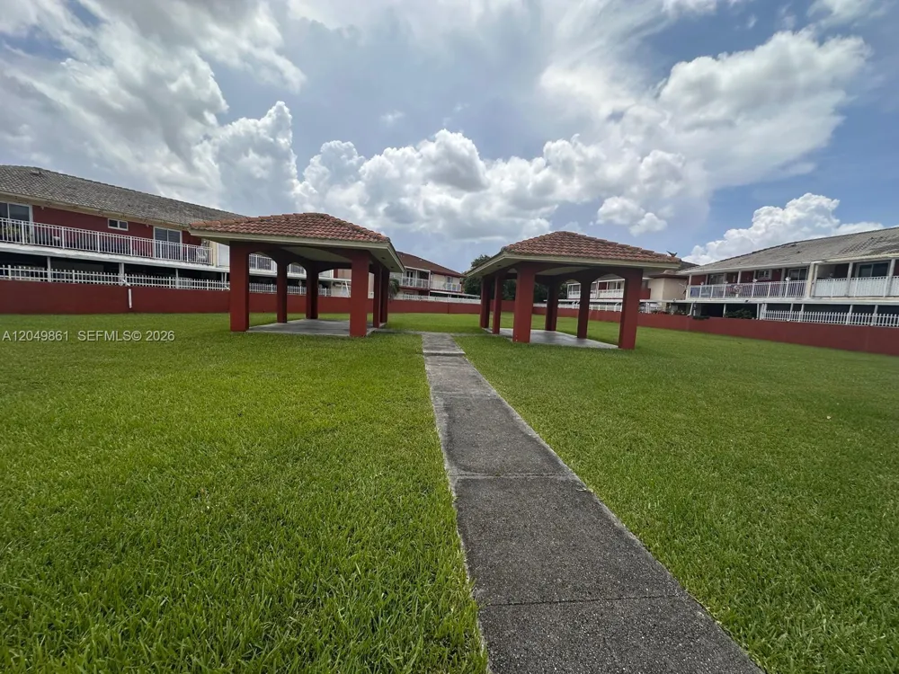11053 W Okeechobee Rd #102 Hialeah Gardens, FL 33018