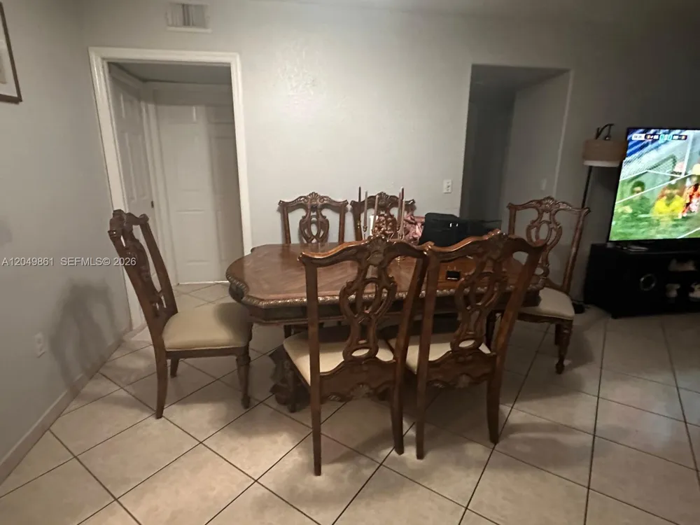 11053 W Okeechobee Rd #102 Hialeah Gardens, FL 33018