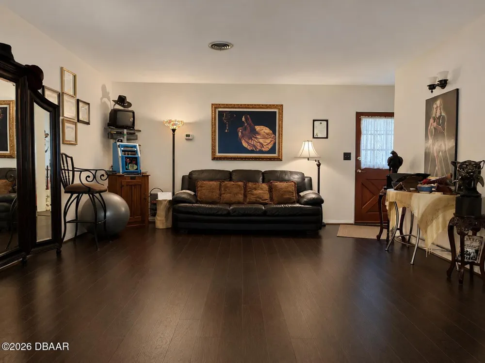 622 Ridge Boulevard South Daytona, FL 32119