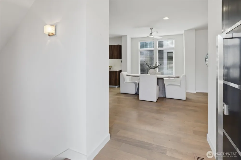 1427 136th Court NE Bellevue, WA 98005