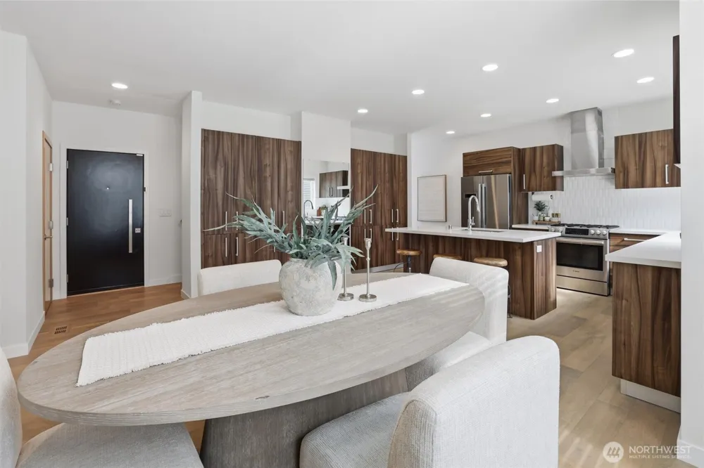 1427 136th Court NE Bellevue, WA 98005
