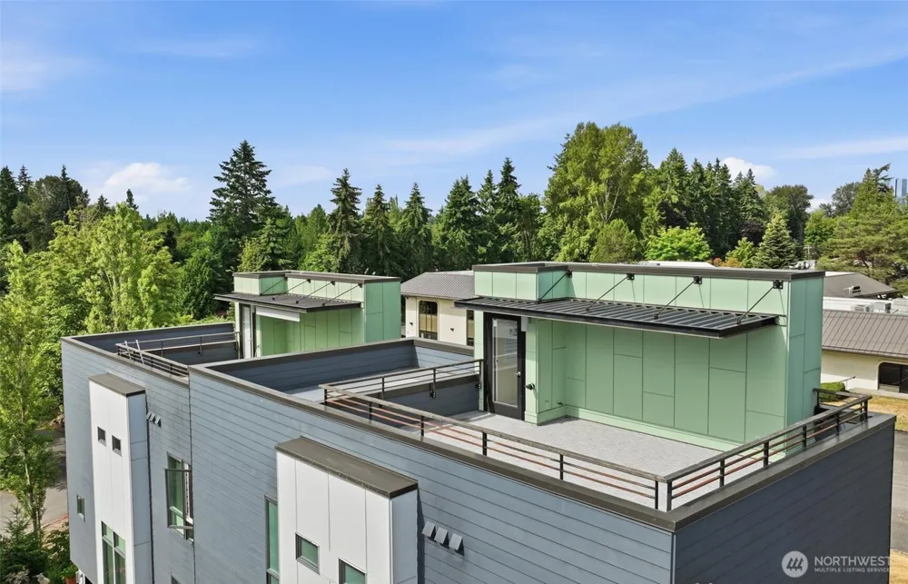 1427 136th Court NE Bellevue, WA 98005