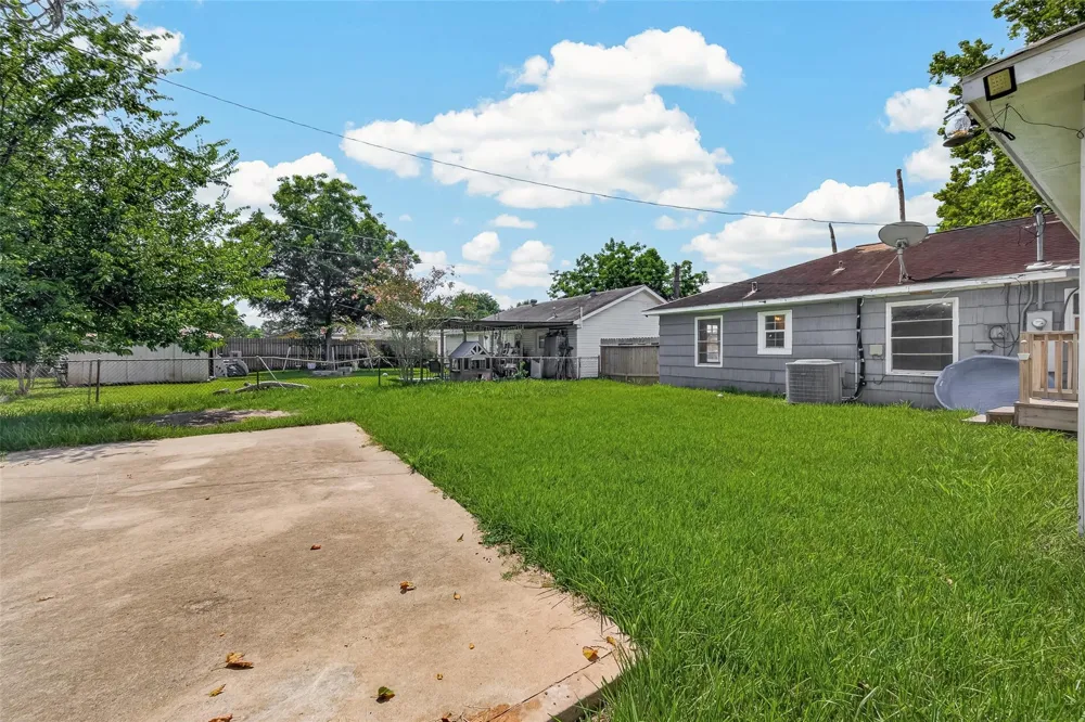 10601 Ambursen Street Houston, TX 77034