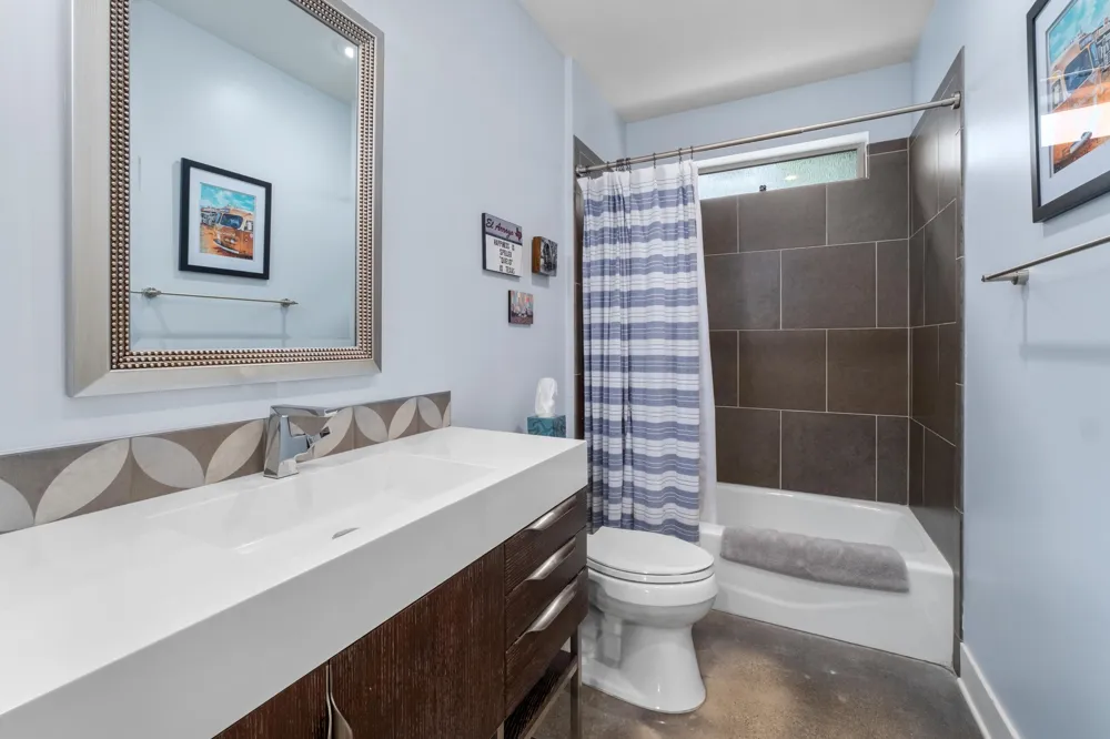 604 W LIVE OAK STREET Austin, TX 78704