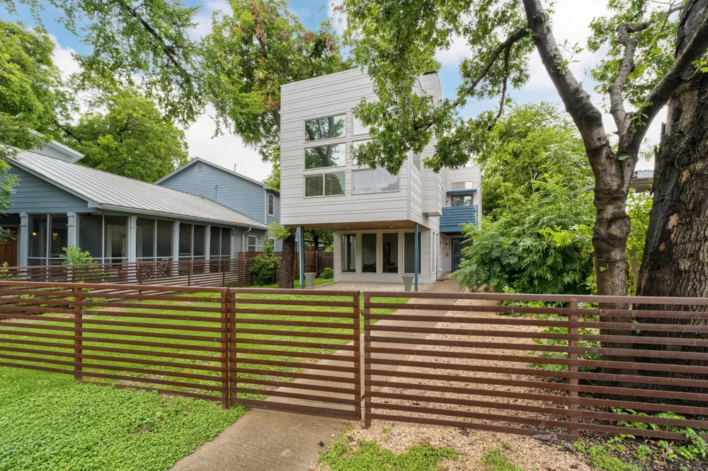604 W LIVE OAK STREET Austin, TX 78704