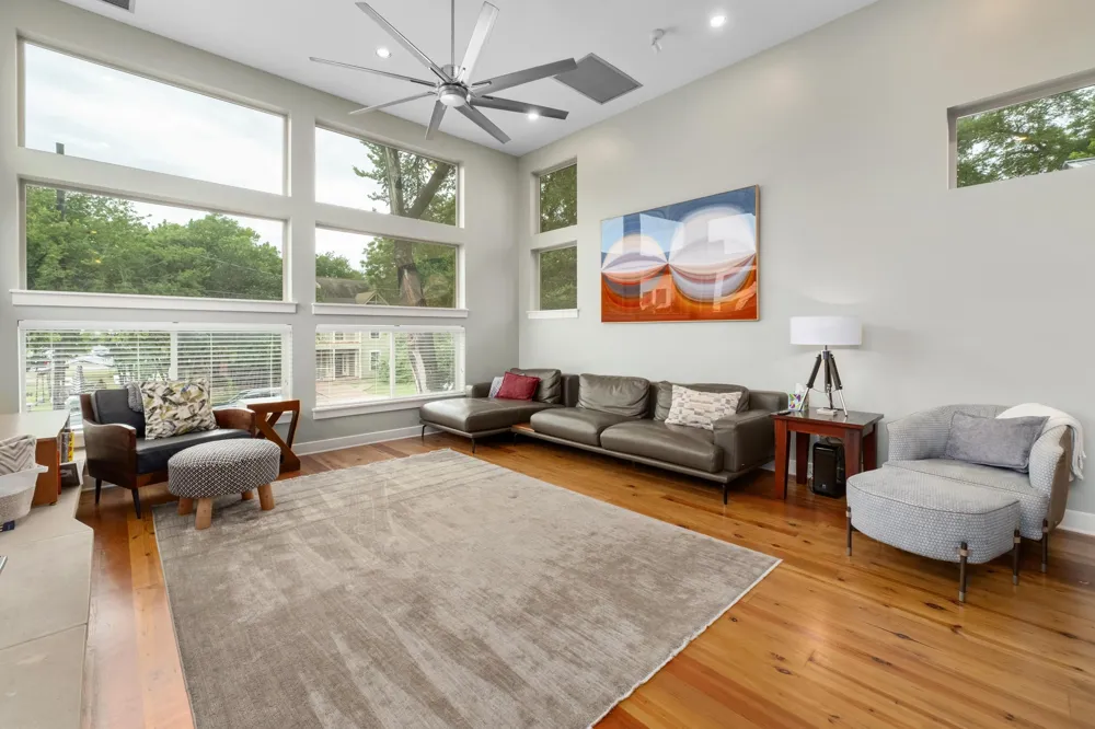 604 W LIVE OAK STREET Austin, TX 78704