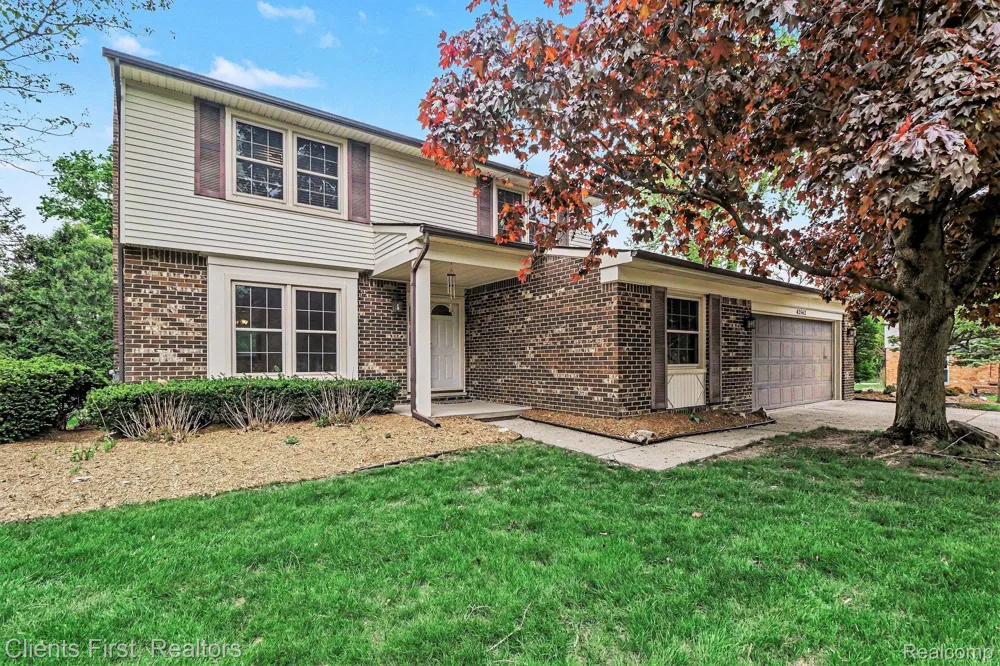 42542 Knollwood Court Northville Township, MI 48168