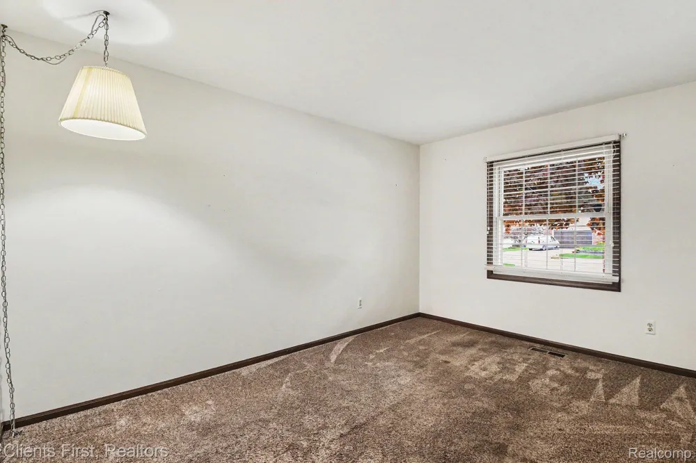 42542 Knollwood Court Northville Township, MI 48168