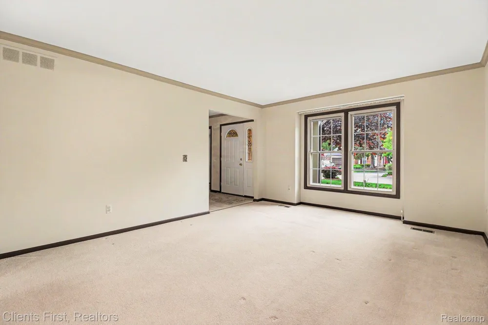 42542 Knollwood Court Northville Township, MI 48168