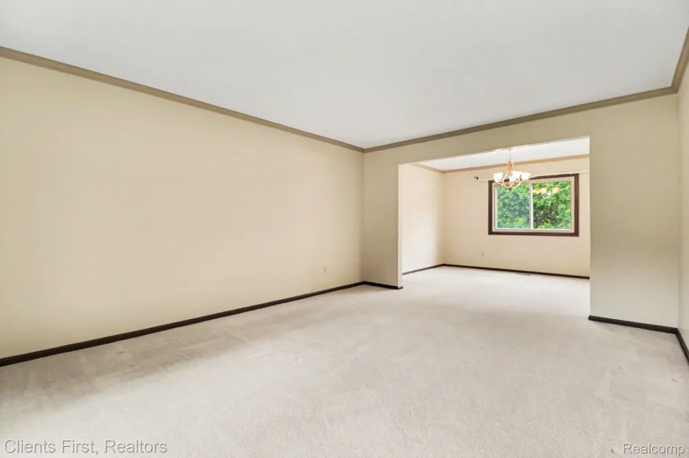 42542 Knollwood Court Northville Township, MI 48168