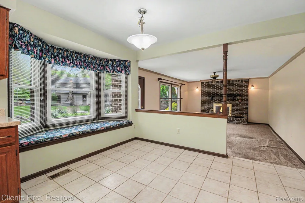 42542 Knollwood Court Northville Township, MI 48168