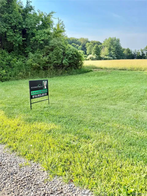 70102220 Meadow Lane