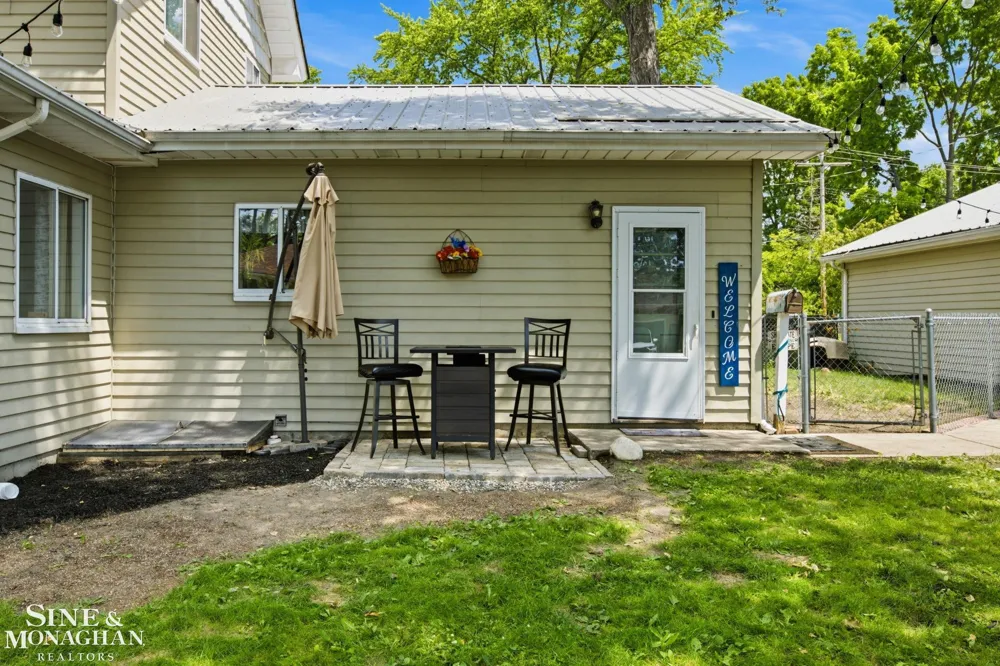 732 9th St Street St Clair City, MI 48079