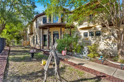 1 Treehaven Lane