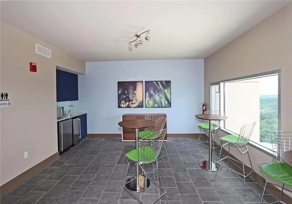 4561 Olde Perimeter Way #608 Dunwoody, GA 30346