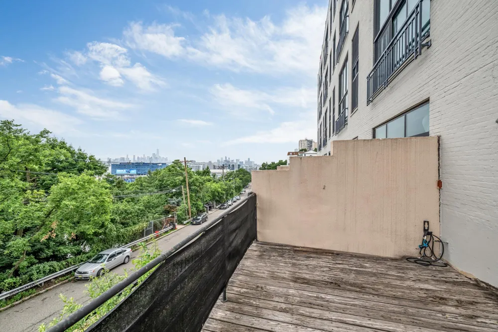 518-536 GREGORY AVE Weehawken, NJ 07086