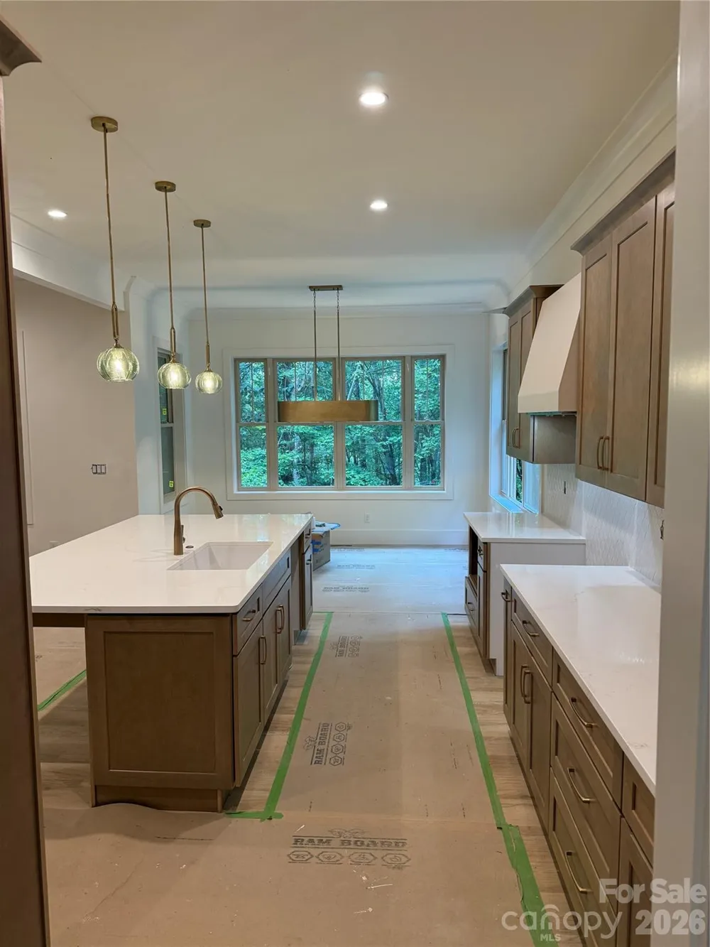 1424 Double Knob Loop Arden, NC 28704
