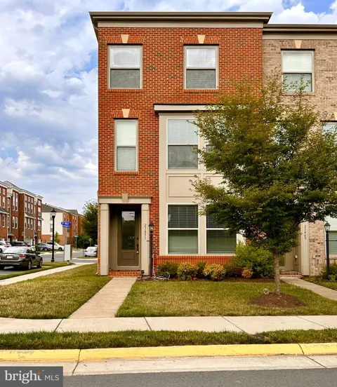 23451 EPPERSON SQUARE