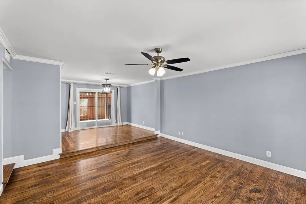 622 Mission Hills Drive Arlington, TX 76018