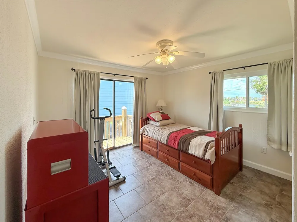 23 King Fish Lane Freeport, TX 77541