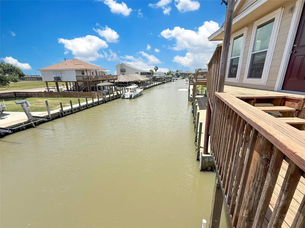 23 King Fish Lane Freeport, TX 77541