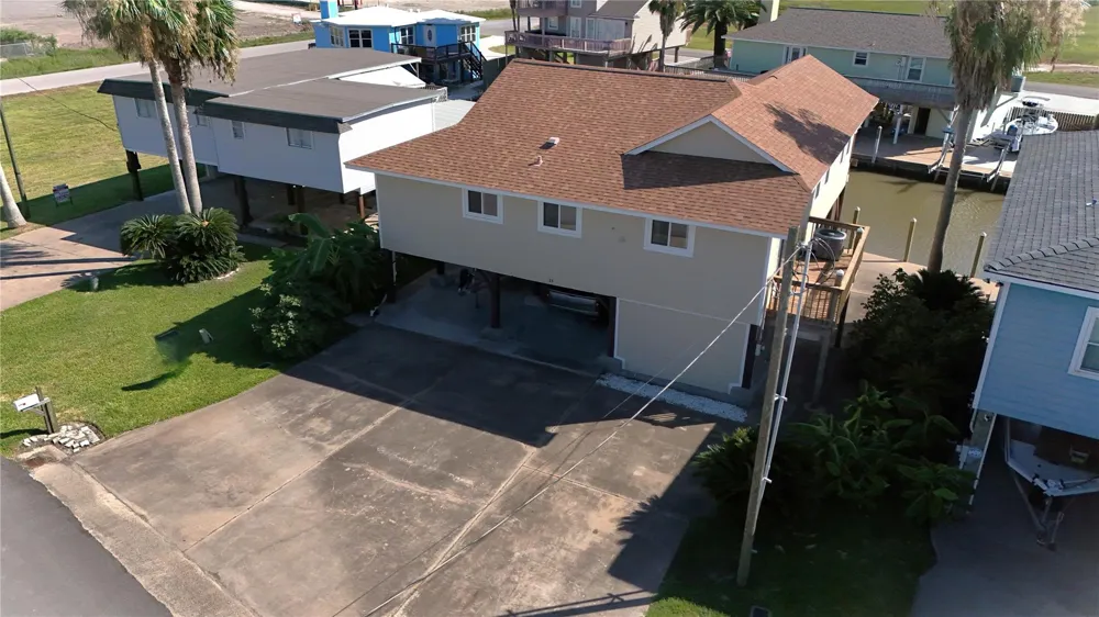 23 King Fish Lane Freeport, TX 77541