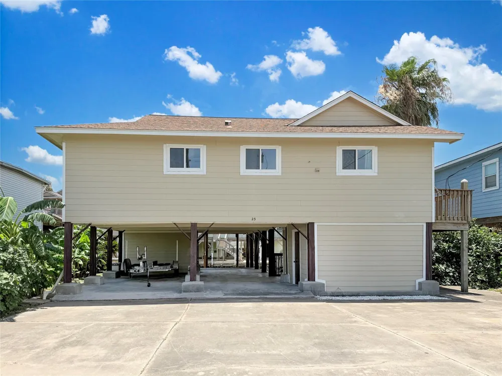 23 King Fish Lane Freeport, TX 77541