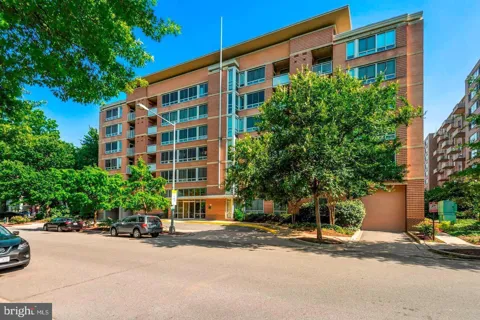 350 G STREET SW #N320