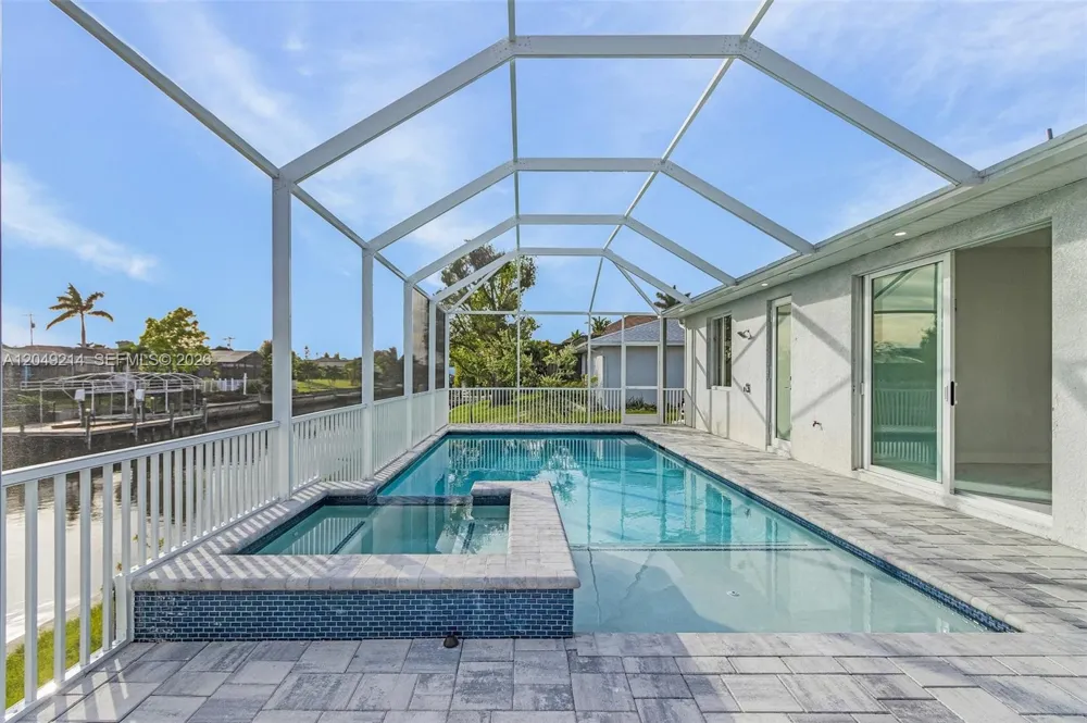 1430 SE 23rd st Cape Coral, FL 33990
