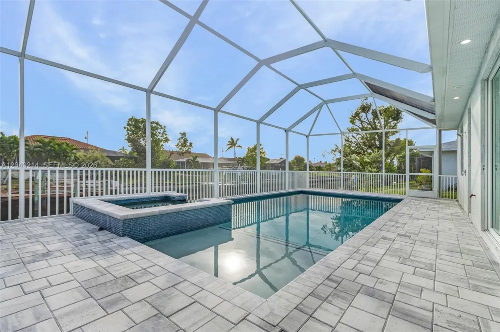1430 SE 23rd st Cape Coral, FL 33990