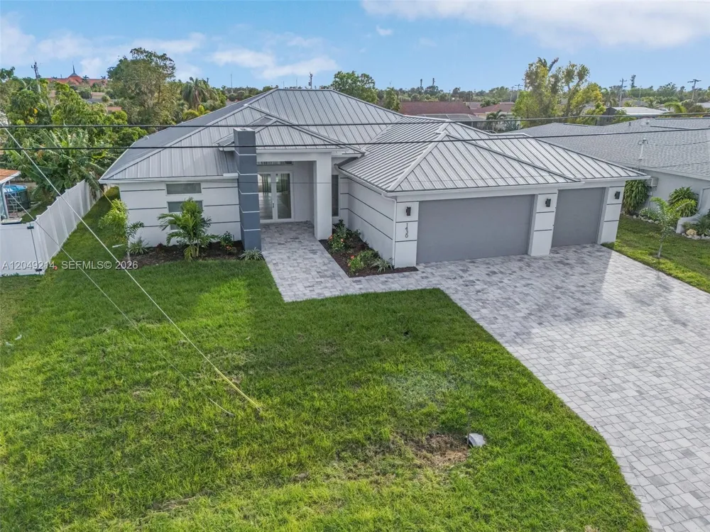 1430 SE 23rd st Cape Coral, FL 33990