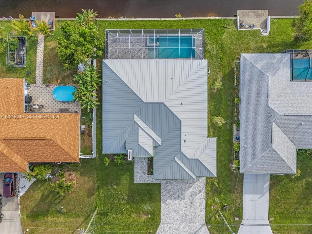 1430 SE 23rd st Cape Coral, FL 33990