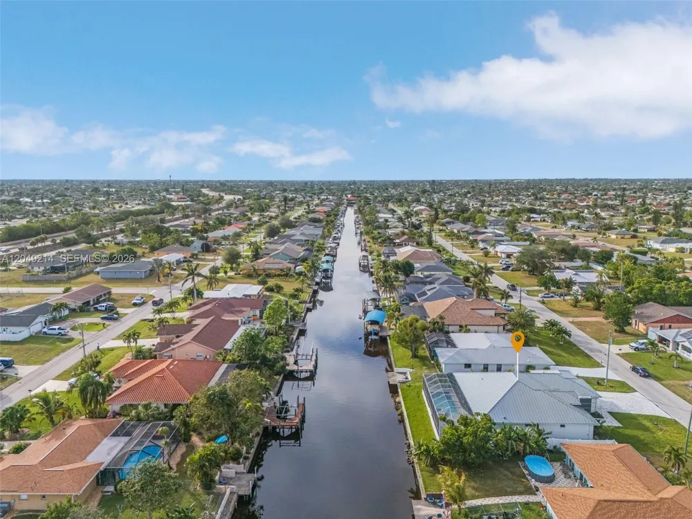 1430 SE 23rd st Cape Coral, FL 33990