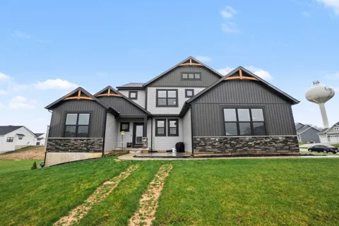 3338 Eagle Peak Drive
