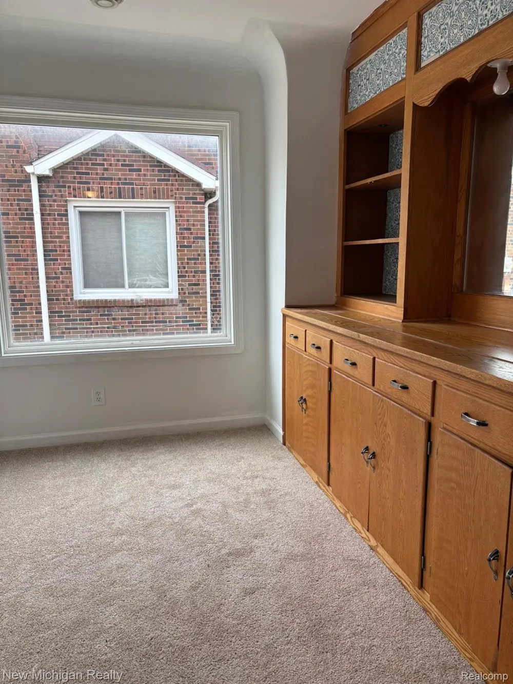 4469 S Saginaw Street Burton City, MI 48529