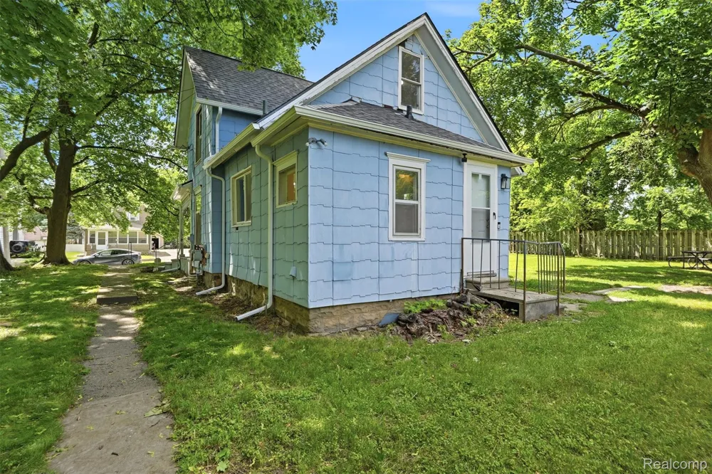 307 Gorham Street Jackson City, MI 49202