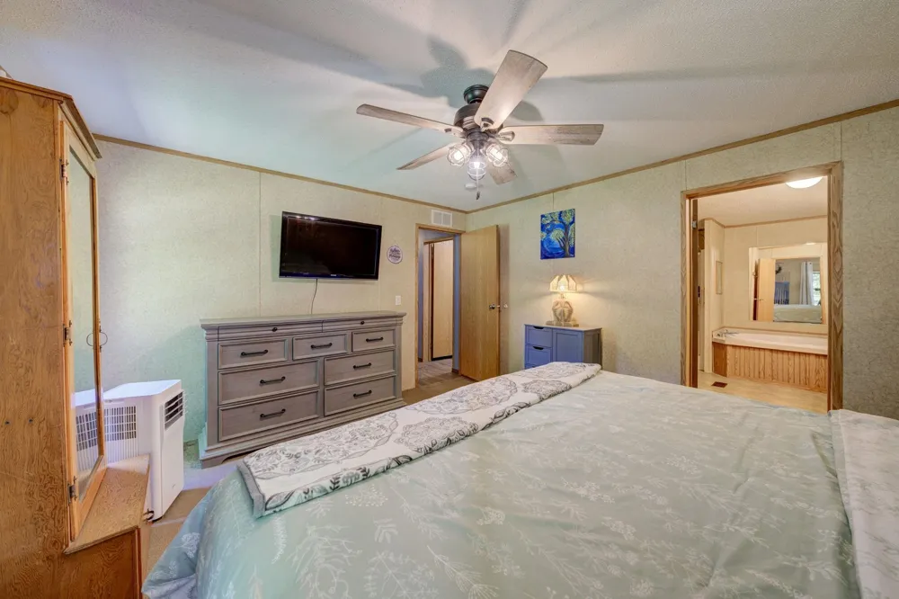 223 Pinecrest Lane Homestead Township, MI 49617