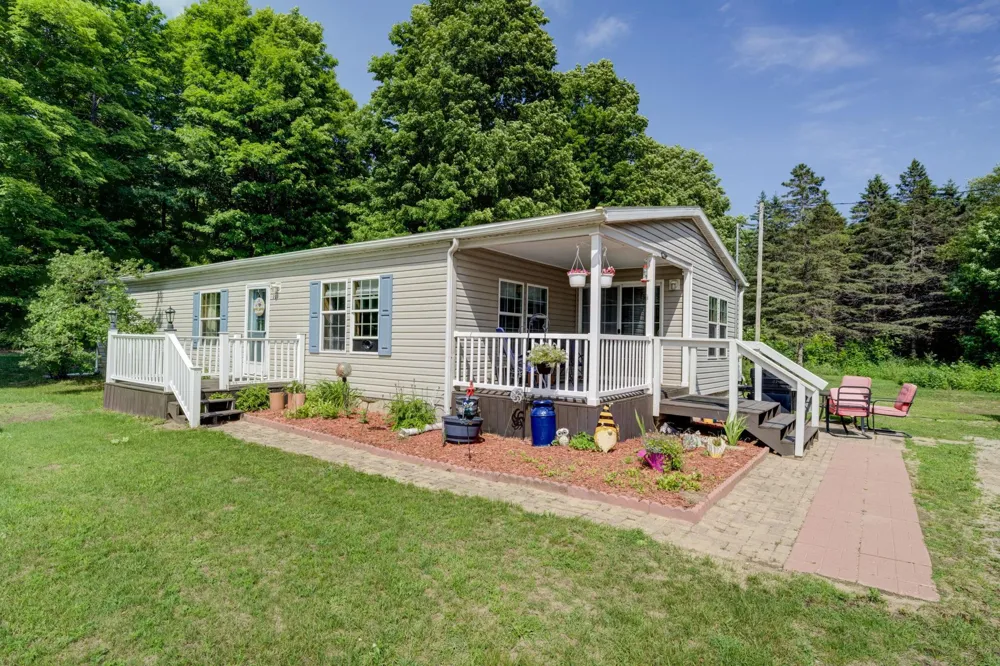 223 Pinecrest Lane Homestead Township, MI 49617