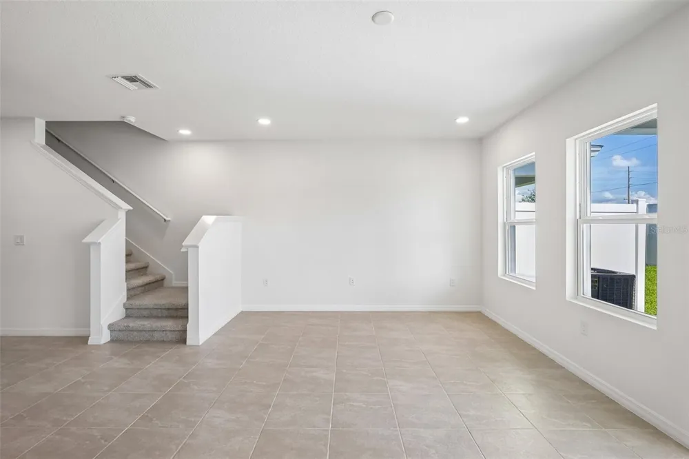 34559 TURPINS AVENUE Zephyrhills, FL 33541