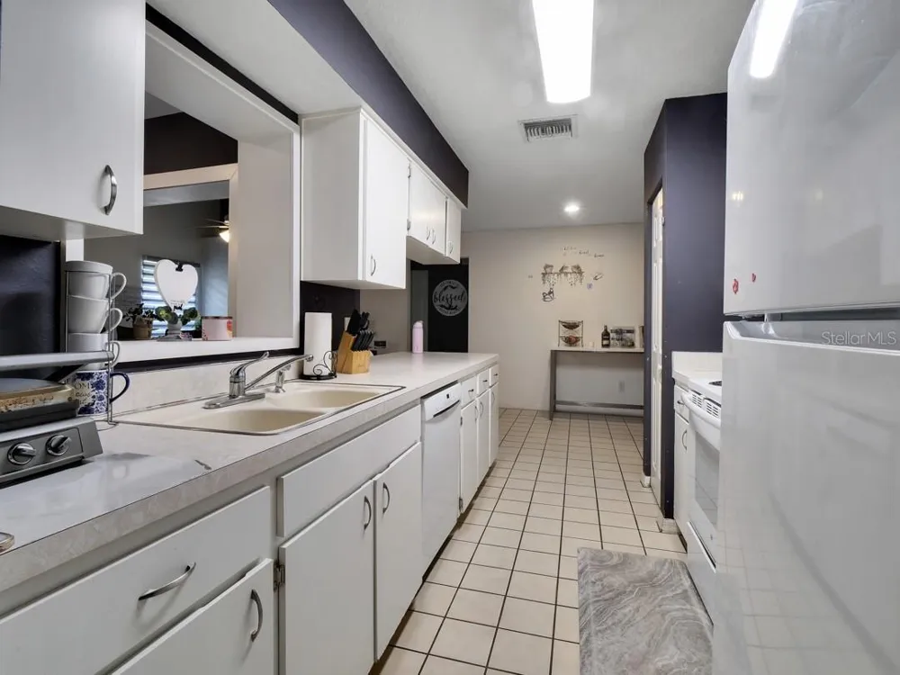 1048 MALLETWOOD DRIVE Brandon, FL 33510