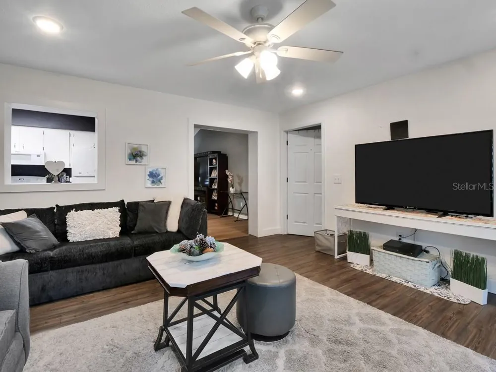 1048 MALLETWOOD DRIVE Brandon, FL 33510