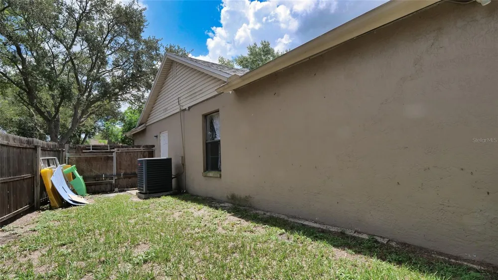1048 MALLETWOOD DRIVE Brandon, FL 33510