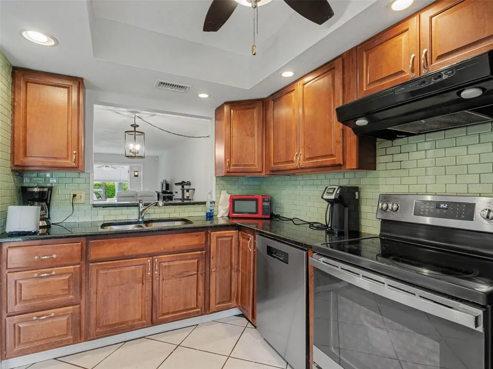 2653 WOODGATE LANE #E-3 Sarasota, FL 34231