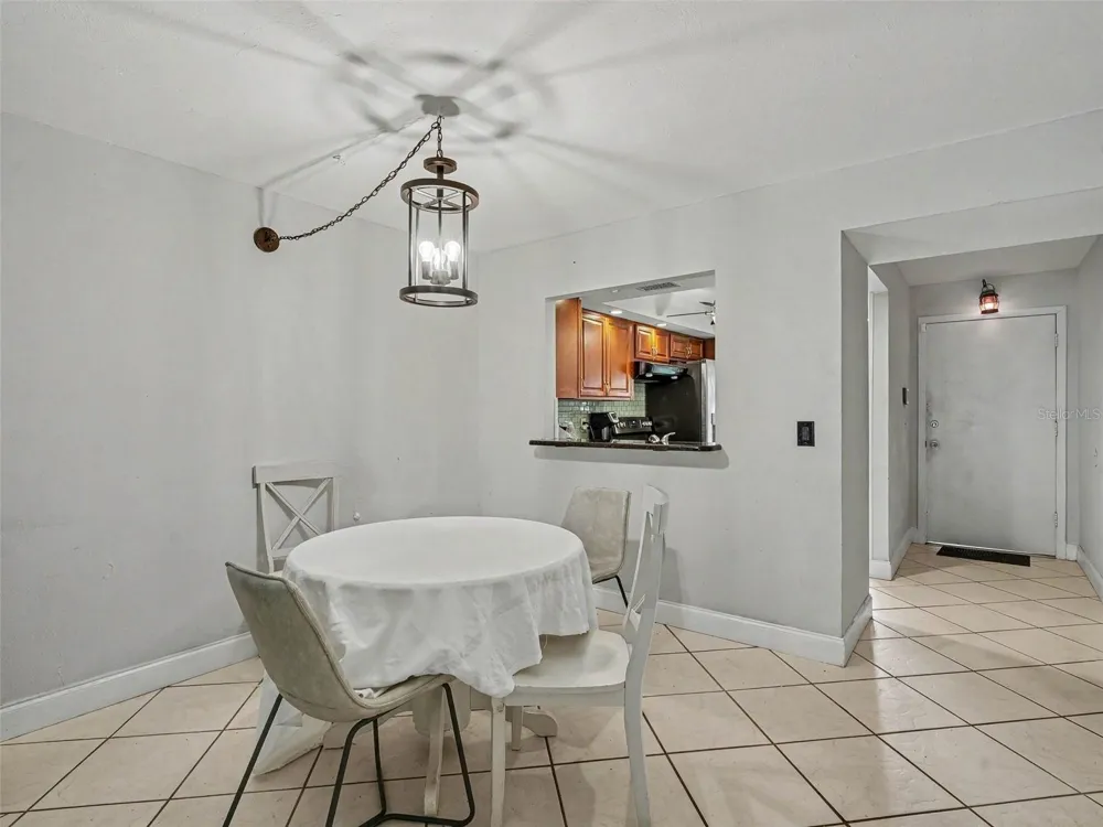 2653 WOODGATE LANE #E-3 Sarasota, FL 34231